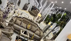 Royal Couch