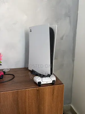 PS5 Console With 1 Pad for Sale