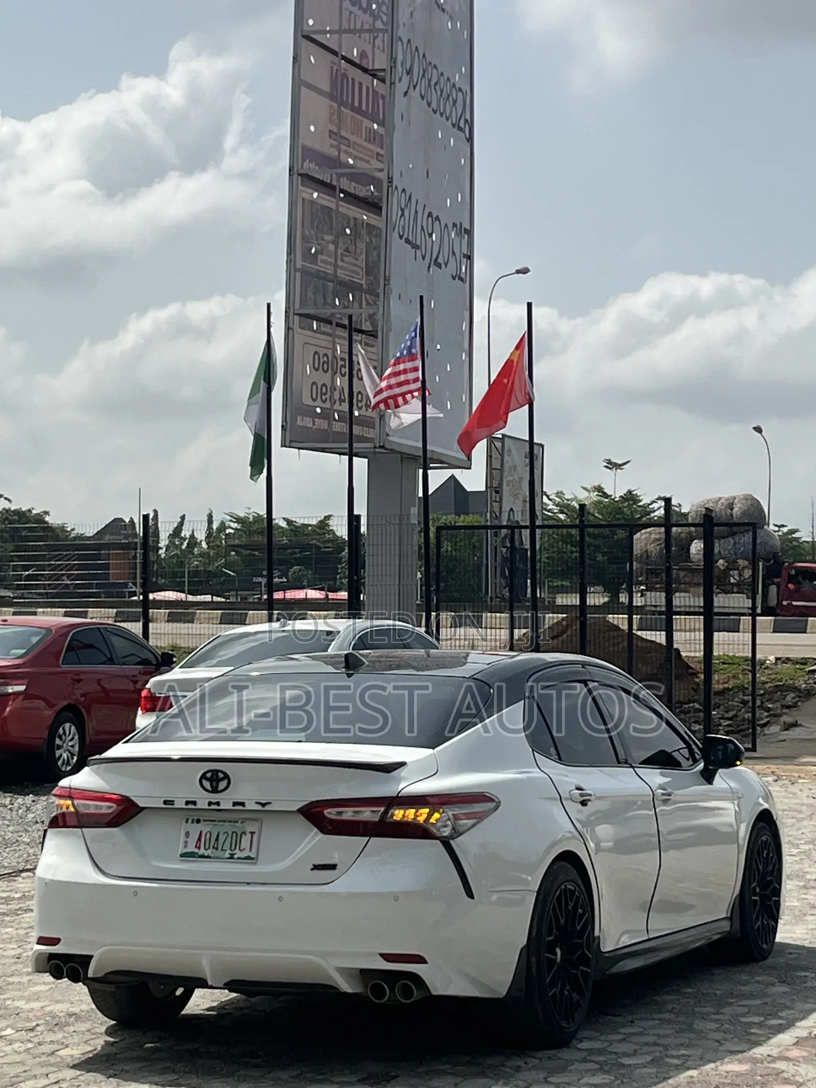 Toyota Camry 2019 White