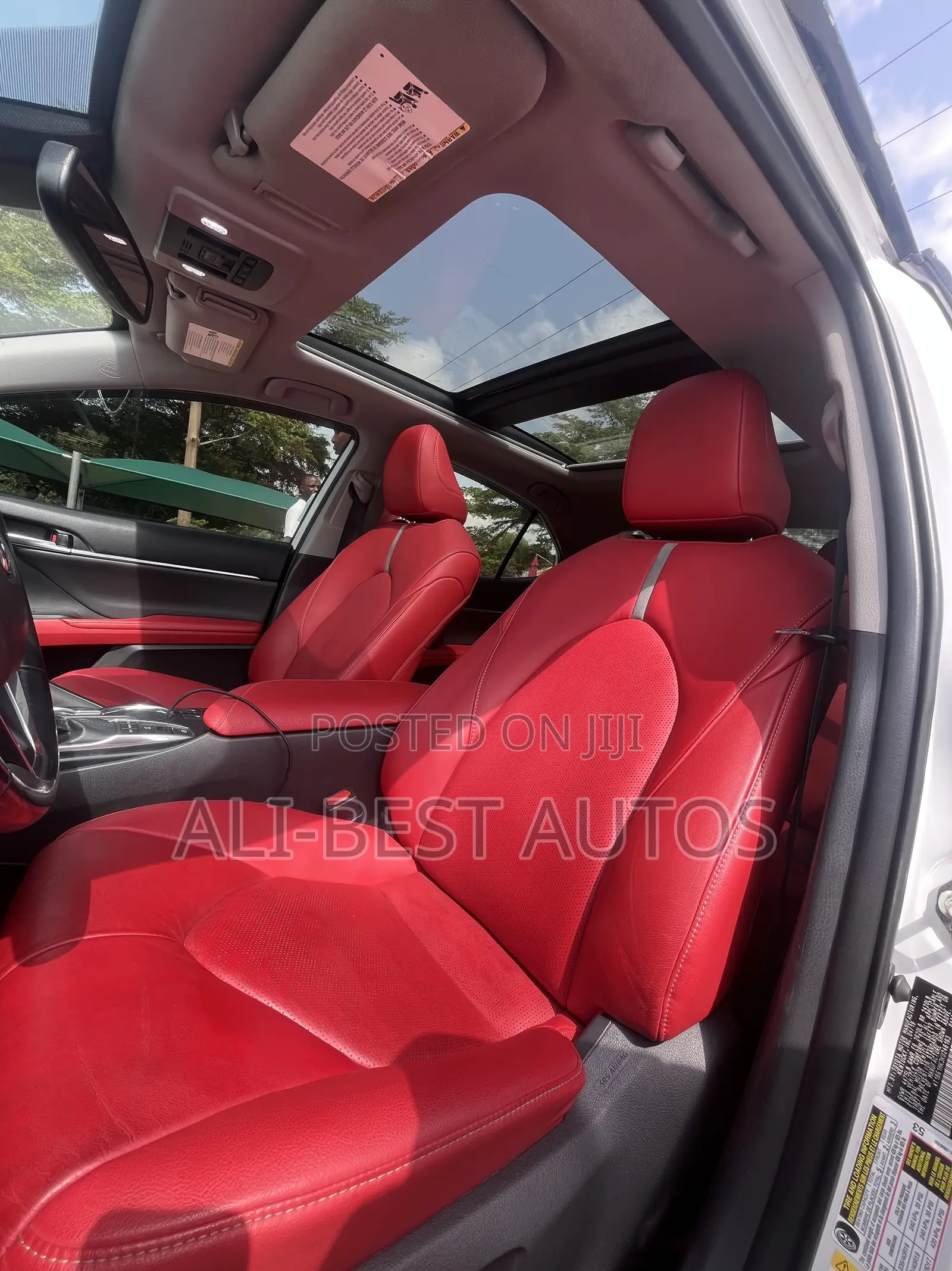 Toyota Camry 2019 White
