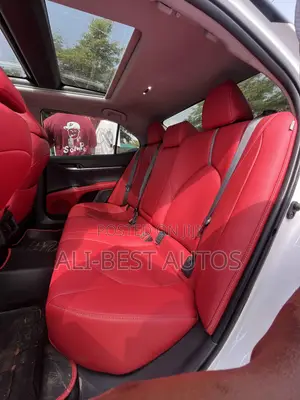 Toyota Camry 2019 White
