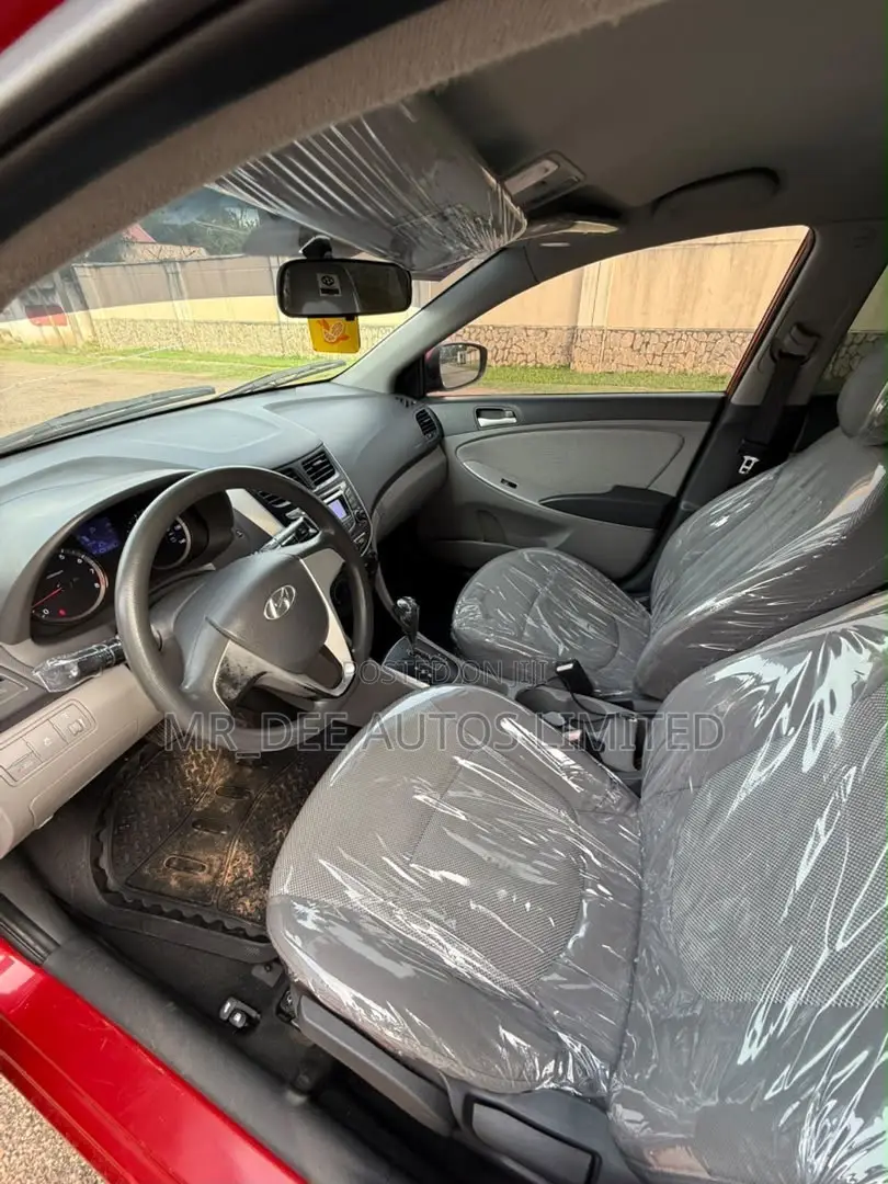 Hyundai Accent 2012 Maroon