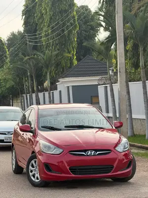 Hyundai Accent 2012 Maroon