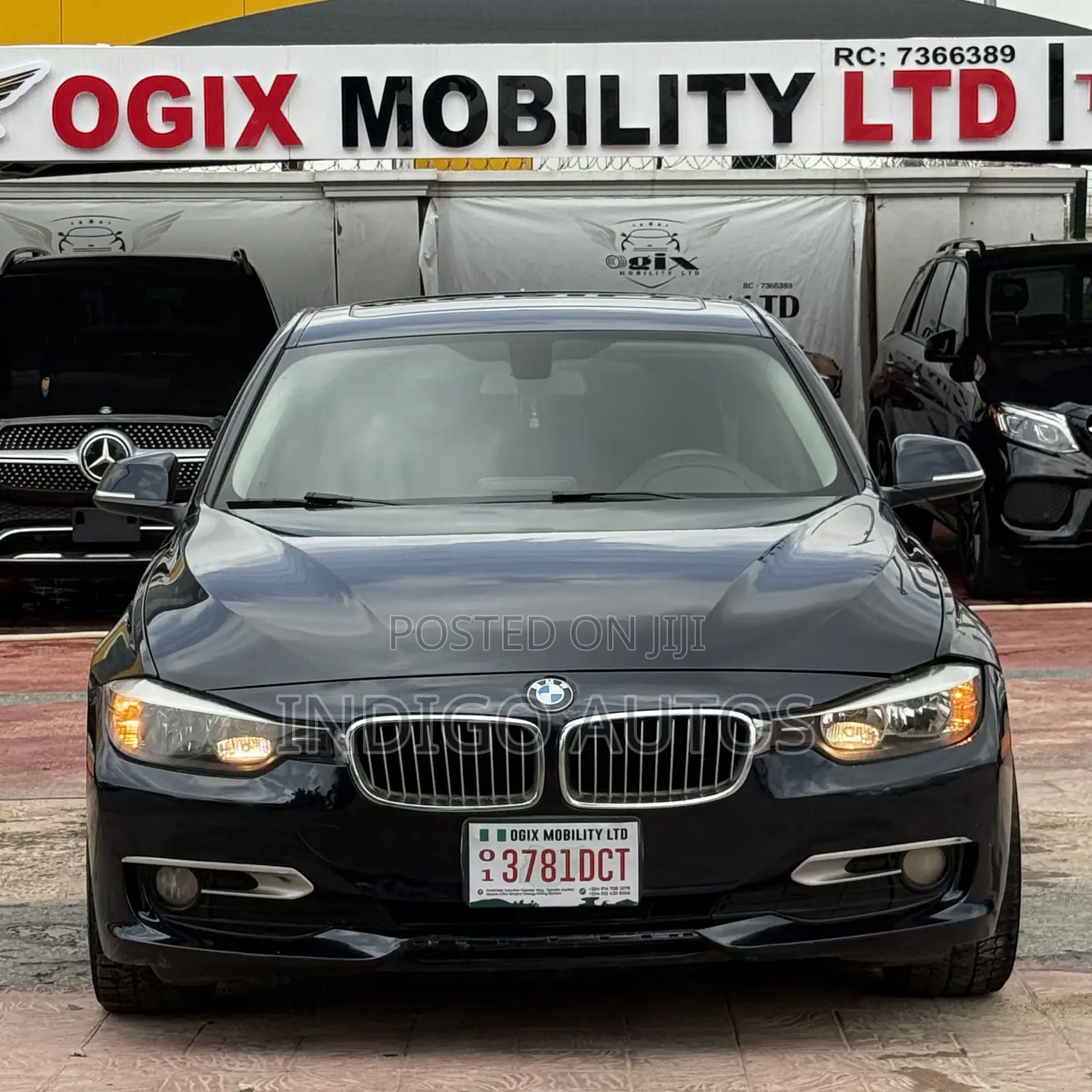 BMW 320i 2014 Blue