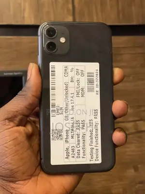 New Apple iPhone 11 64 GB Black