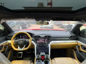 Lamborghini Urus Base 4dr AWD 2020 Red