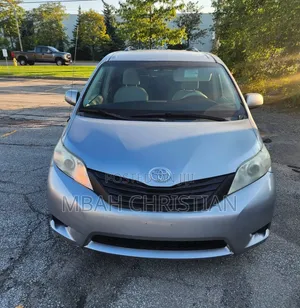 Toyota Sienna 7 Passenger 2012 Gray