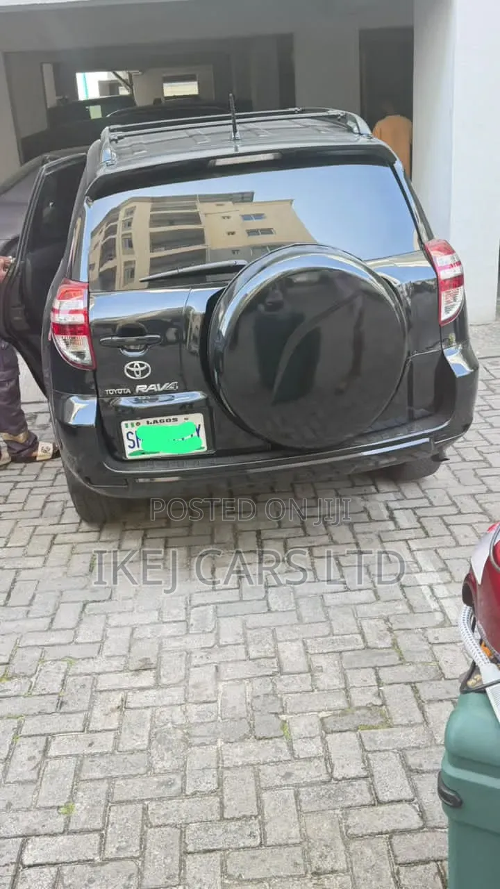 Toyota RAV4 2007 Black