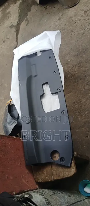 Radiator Top Cover Ford Edge 2020