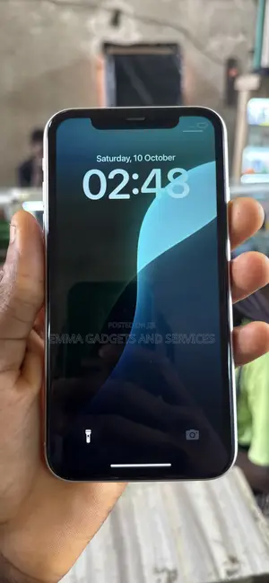 Apple iPhone 11 64 GB White