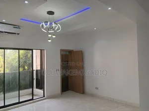 3bdrm Apartment in Ikeja Gra for rent
