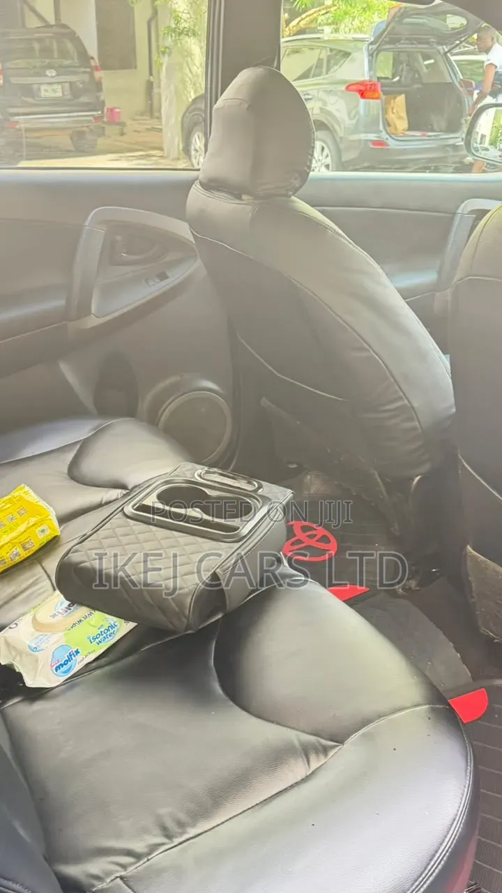 Toyota RAV4 2007 Black