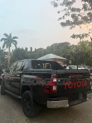 Toyota Hilux 2023 Black