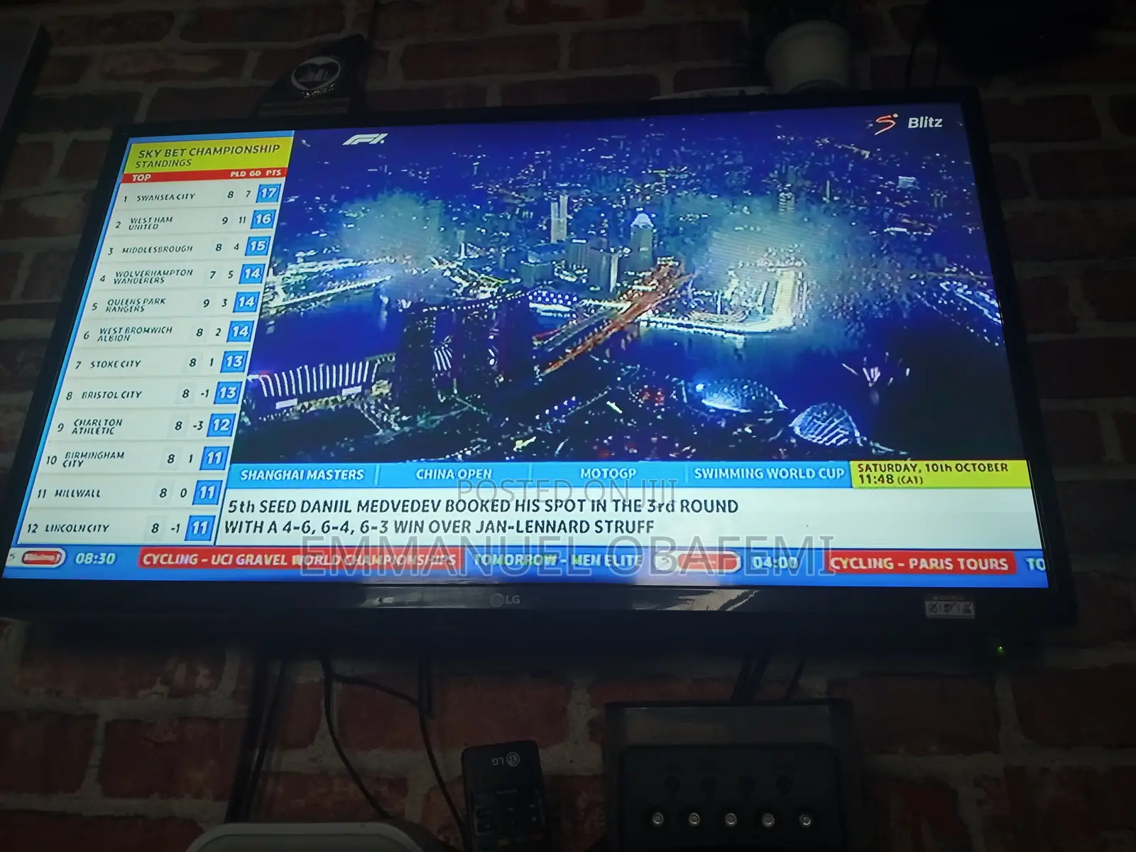 LG 32 Inch