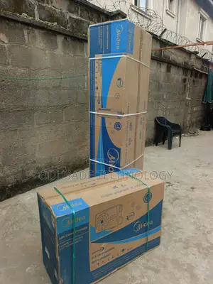 Stay Cool Longer With Midea 24000 BTU Floor AC