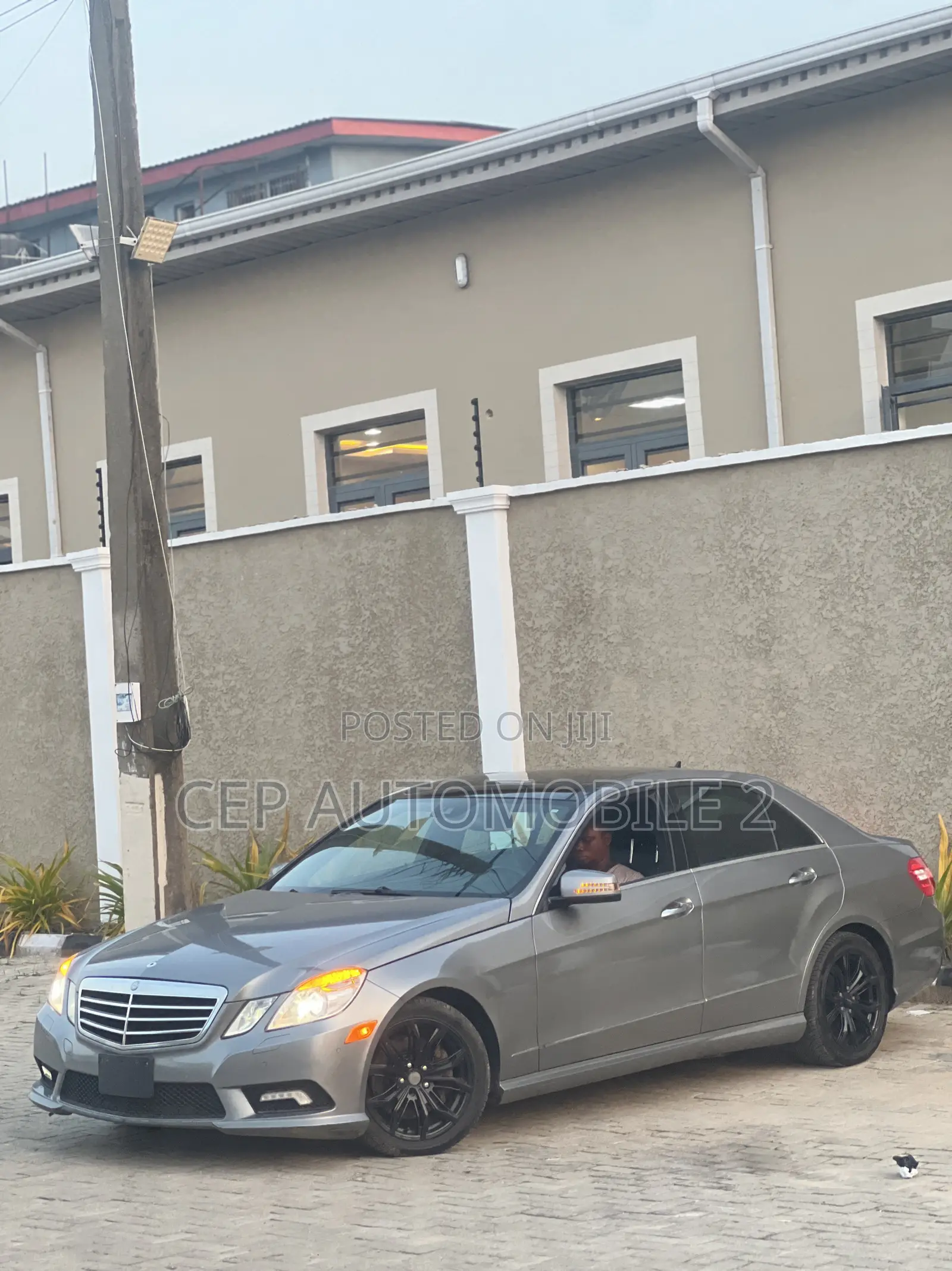 Mercedes-Benz E350 2010 Gray