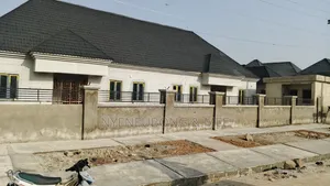 6bdrm House in Nurses Estate Phase for sale
