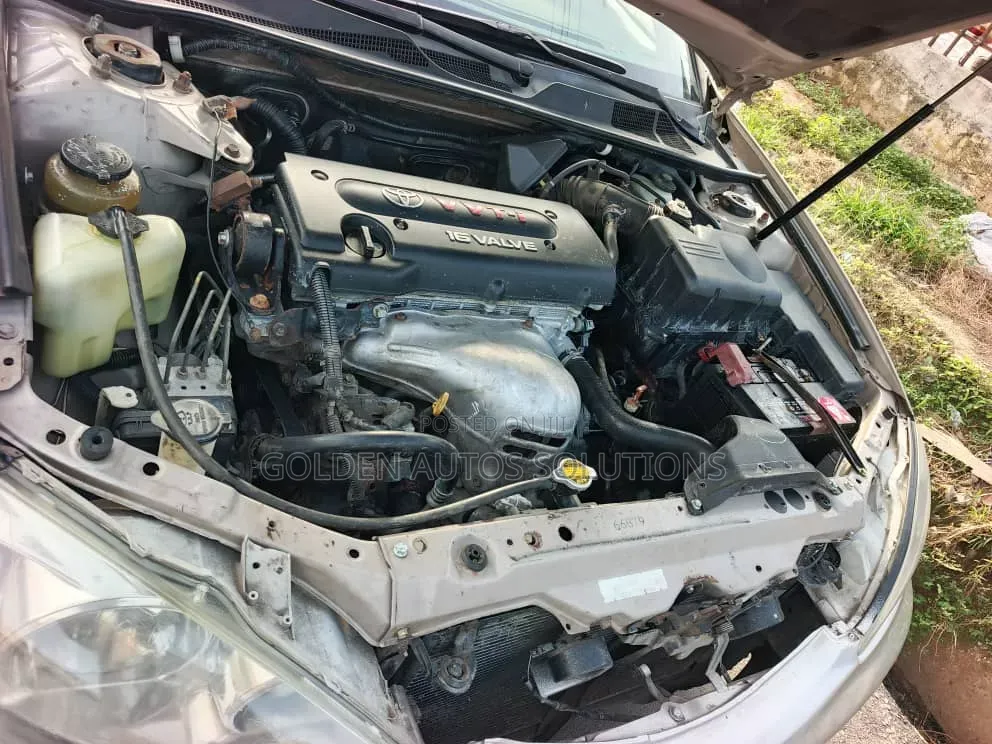 Toyota Camry 2006 Gold