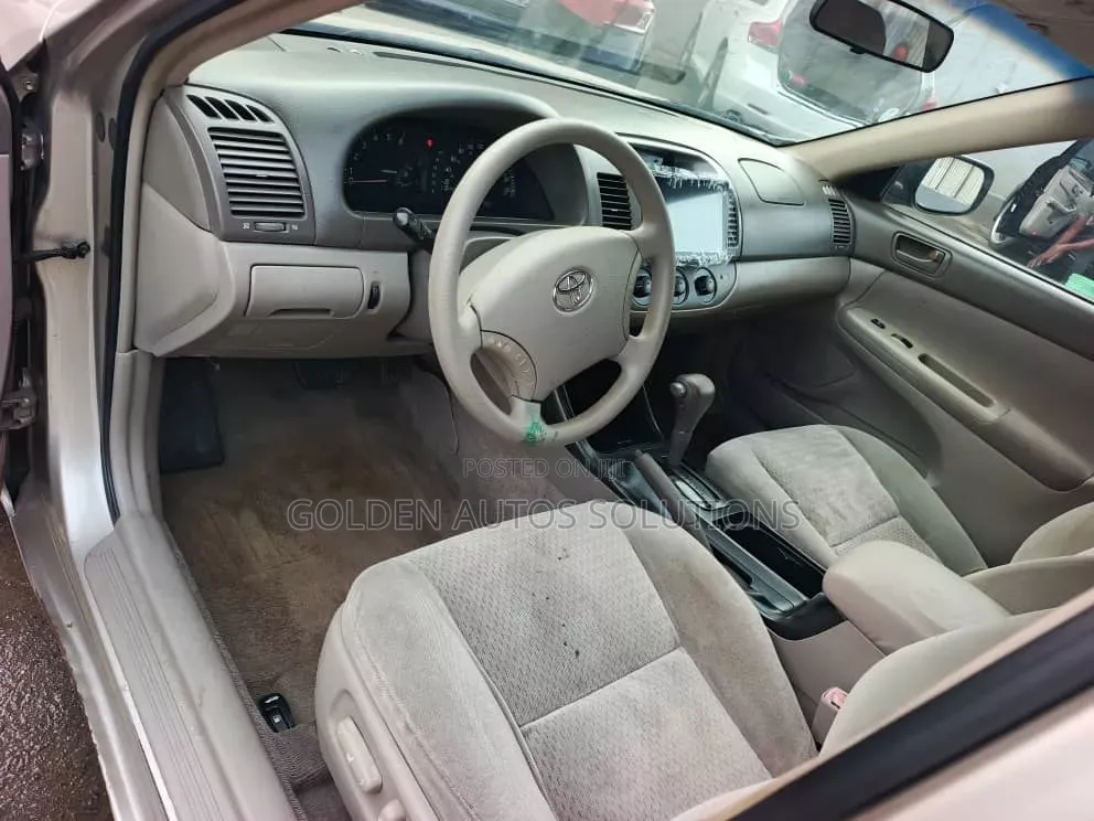 Toyota Camry 2006 Gold