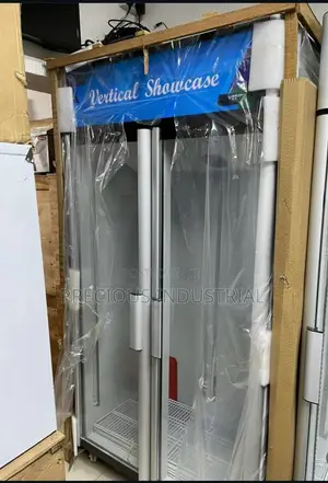Vertical Showcase Chiller