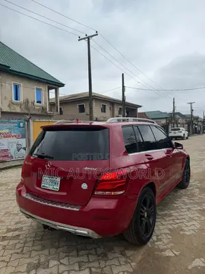Mercedes-Benz GLK-Class 2014 Red