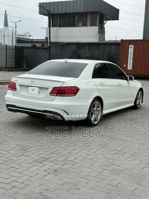 Mercedes-Benz E-Class 2014 White