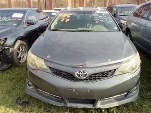 Toyota Camry 2014 Gray