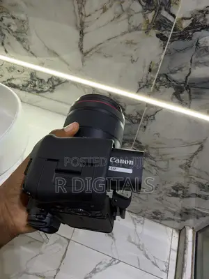 Canon EOS R6 Mark III Body + Pro 256GB CFexpress Type B Card Bundle