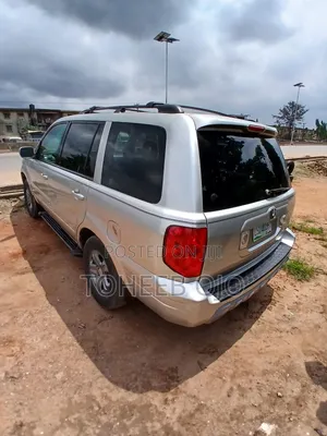 Honda Pilot 2005 Gray