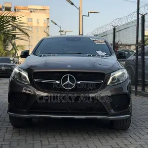 Mercedes-Benz GLE-Class 2016 Brown