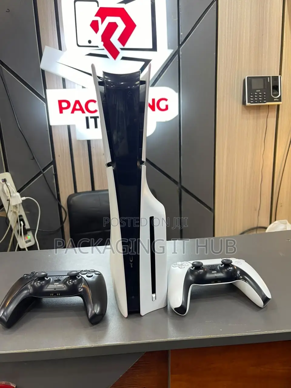 Ps5 Play Station 5 With 2 Pads Controller