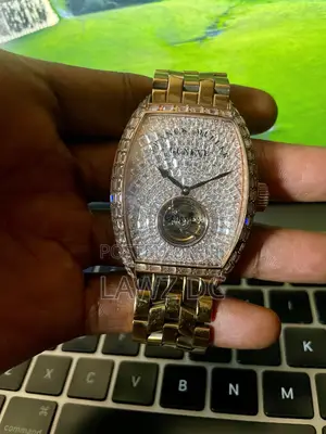 Franck Muller Style Iced-Out (Replica)