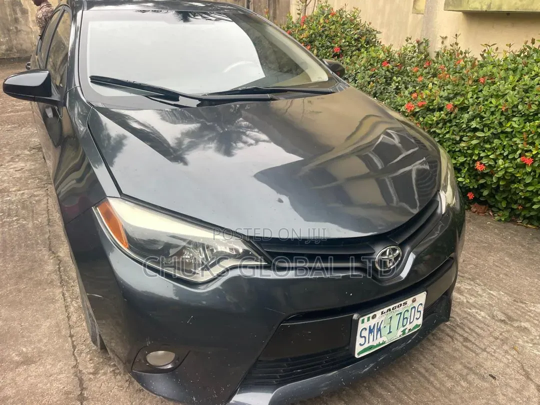 Toyota Corolla 2016 Gray