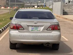 Lexus ES 300 2003 Gold