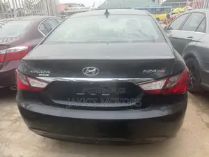 Hyundai Sonata 2011 Black