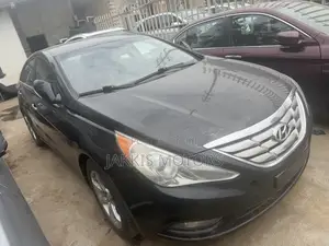 Hyundai Sonata 2011 Black