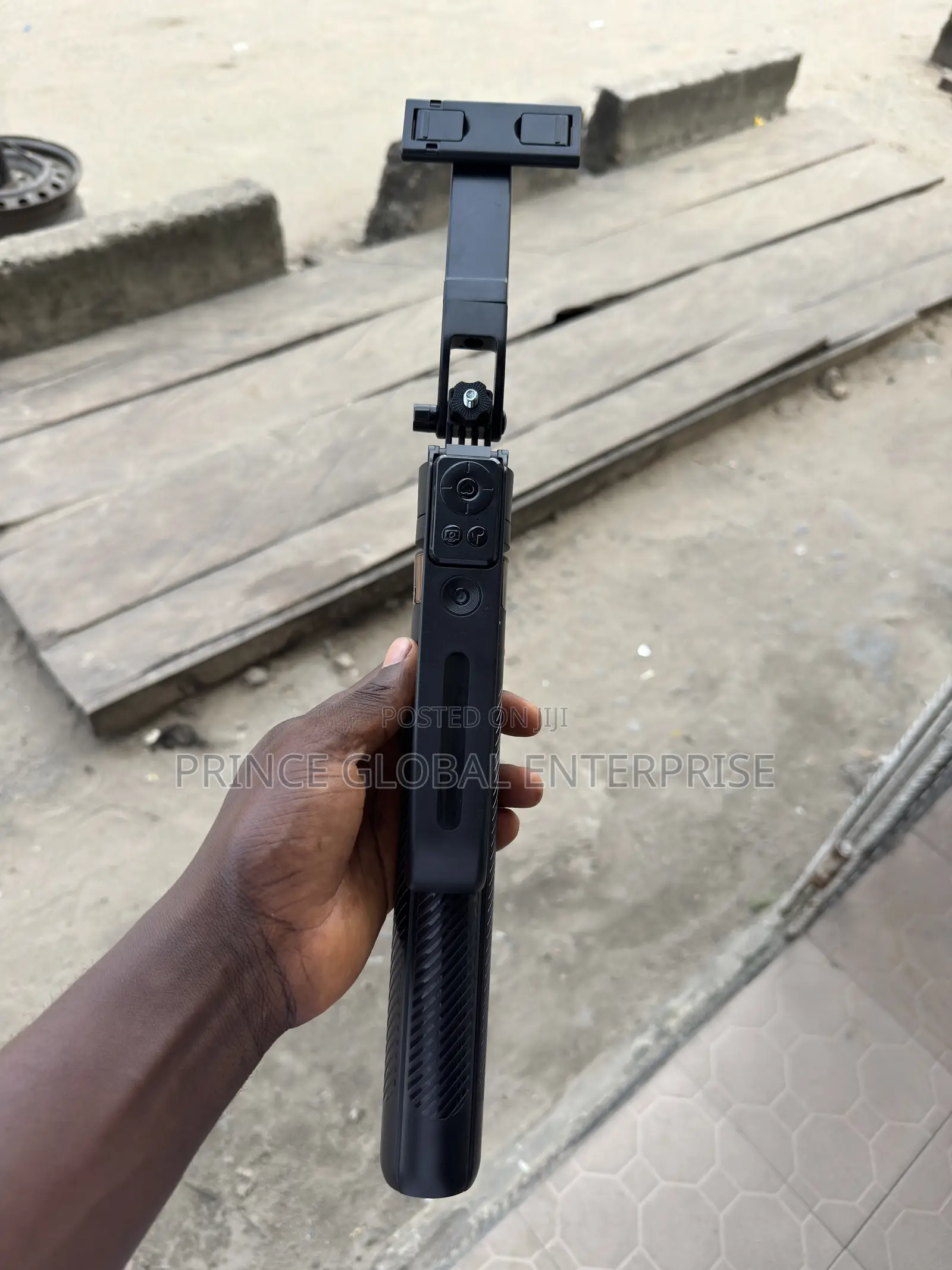 C17 Ai Gimbal Selfie Stick