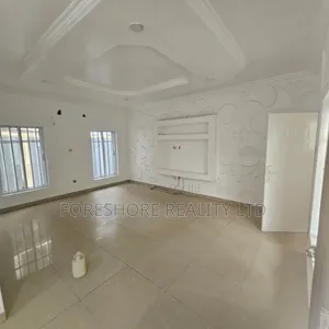 2bdrm Apartment in Magodo Phase 2 for rent