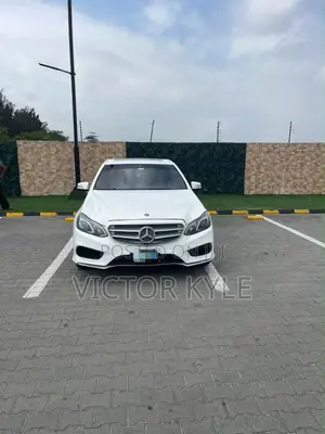 Mercedes-Benz E350 Base 4dr 4Matic Sedan AWD (3.5L 6cyl 7A) 2012 White