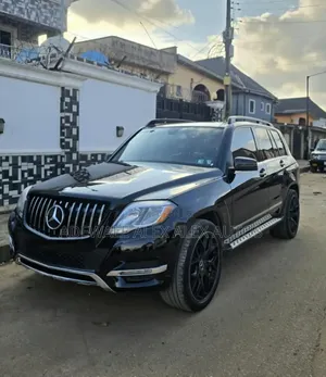 Mercedes-Benz GLK-Class 2010 Black