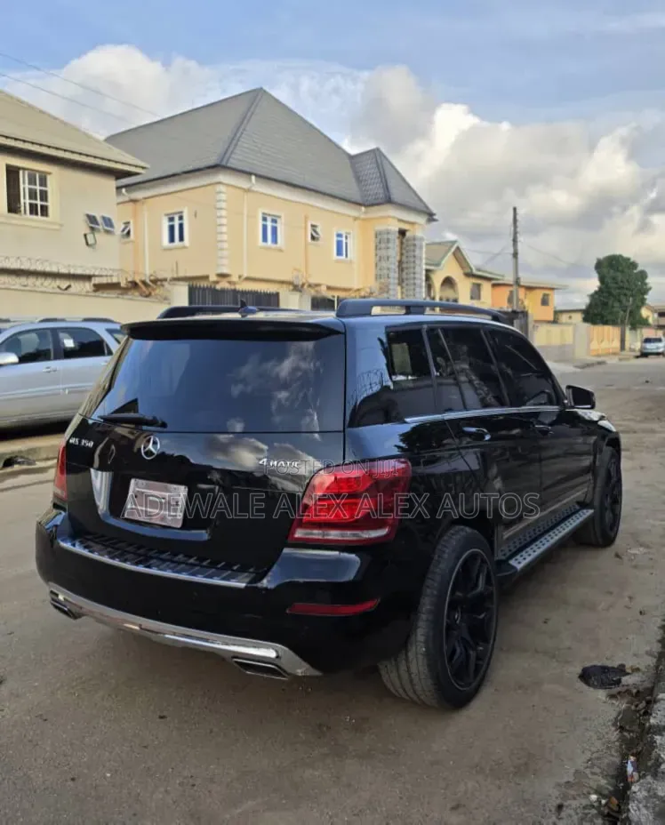 Mercedes-Benz GLK-Class 2010 Black