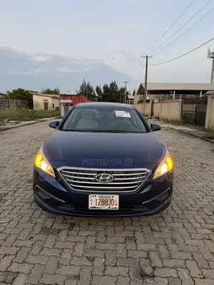 Hyundai Sonata SE 2016 Blue