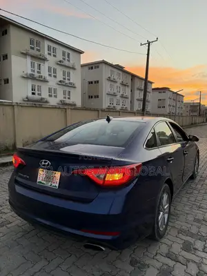 Hyundai Sonata SE 2016 Blue