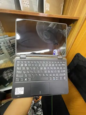 Laptop Dell Latitude 3190 2-in-1 4GB Intel Pentium SSD 128GB