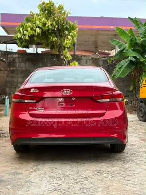 Hyundai Elantra SE 2018 Red
