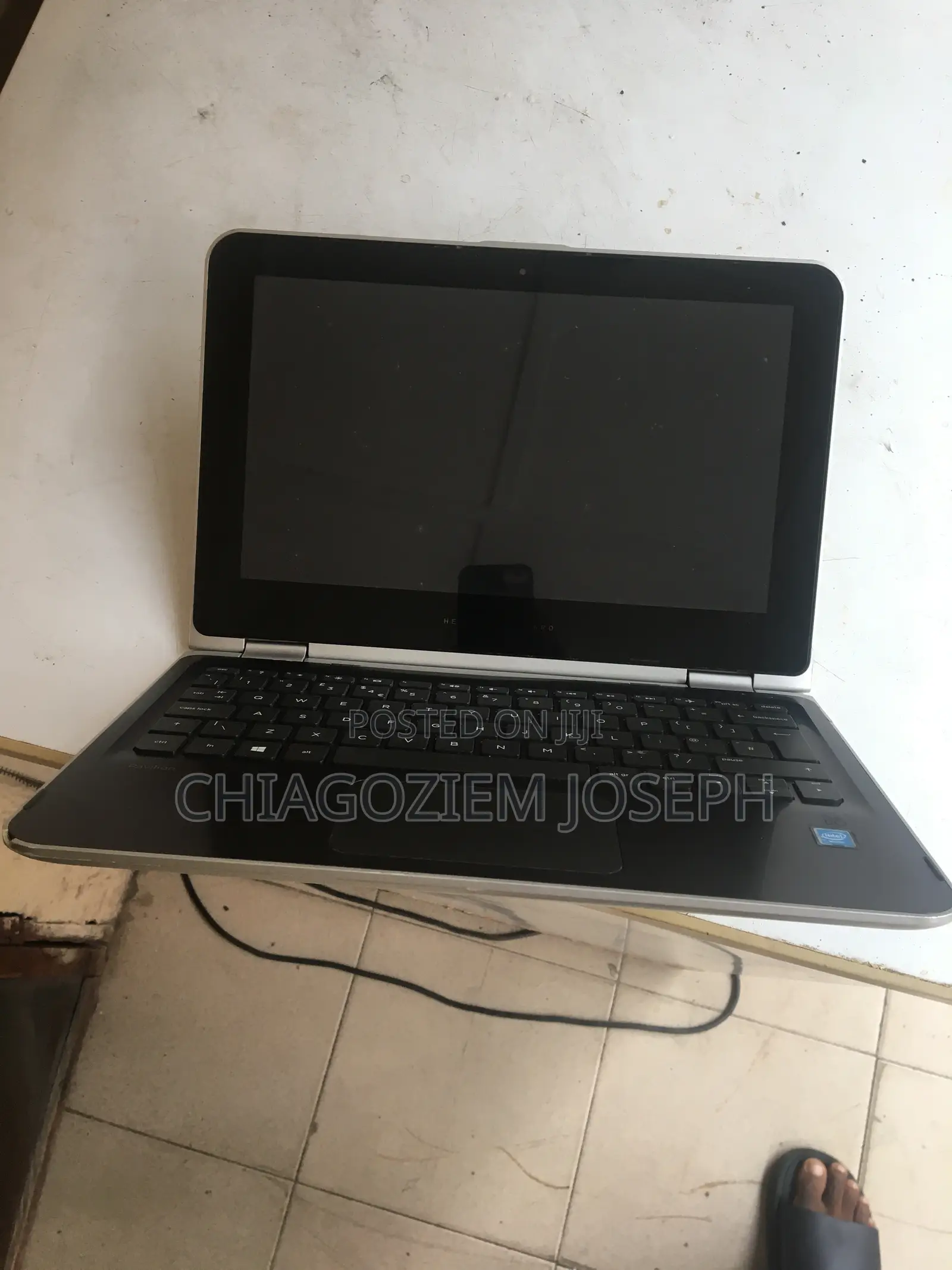 Laptop HP Pavilion x360 4GB Intel SSD 128GB