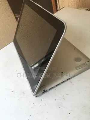 Laptop HP Pavilion x360 4GB Intel SSD 128GB