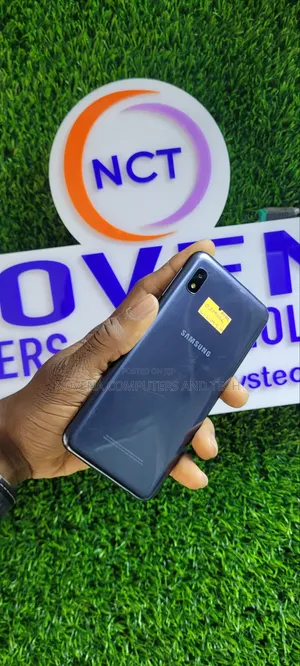 Samsung Galaxy A10e 32 GB Blue