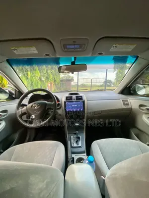 Toyota Corolla 2013 White