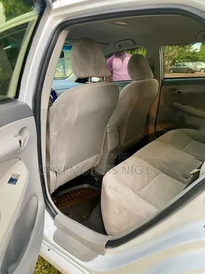 Toyota Corolla 2013 White